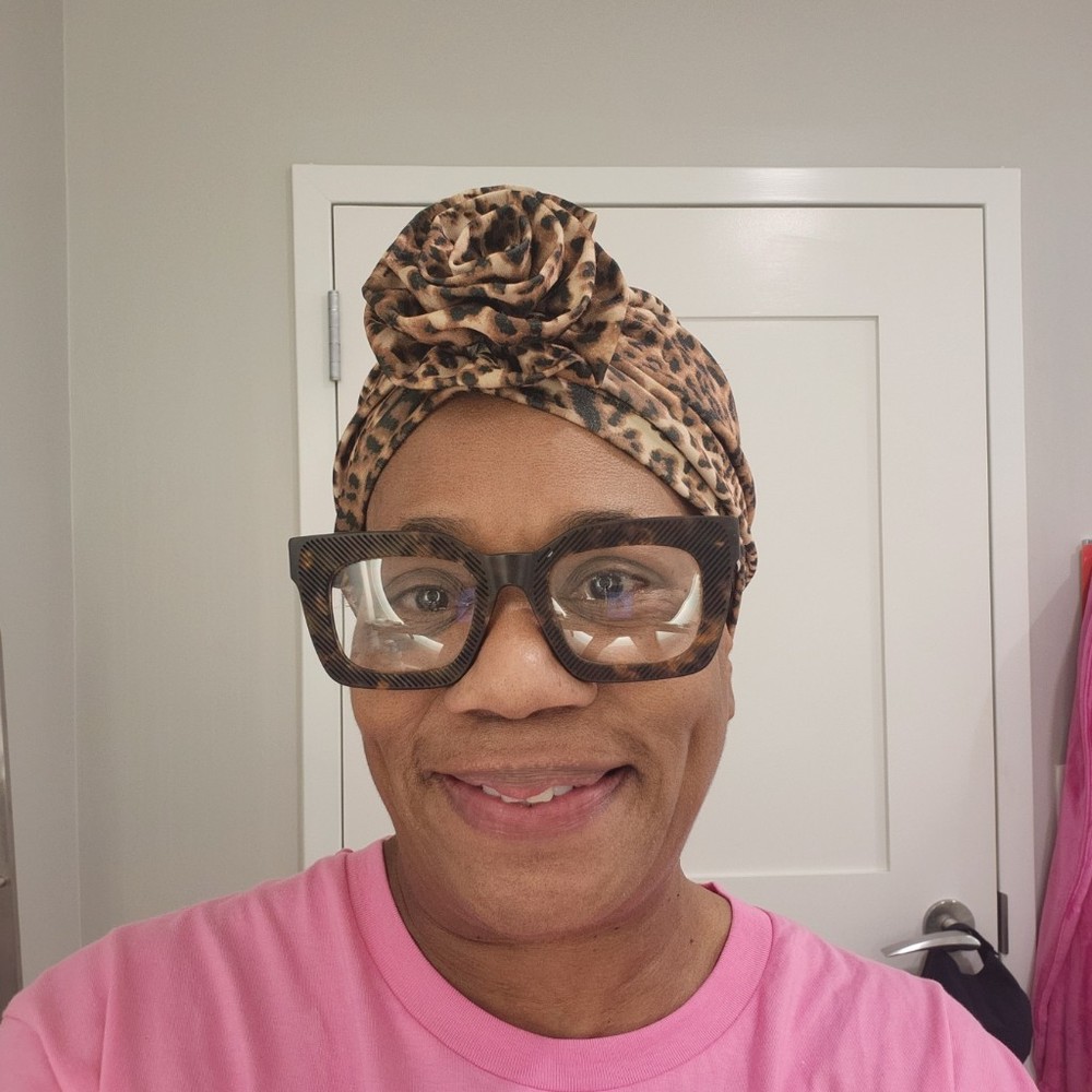 Meet your Posher, Dr. kay